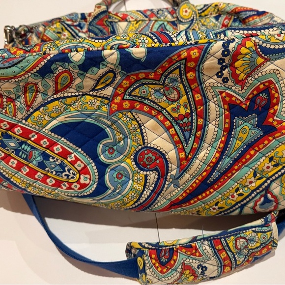 Vera Bradley Weekend Bag - Picture 4 of 4